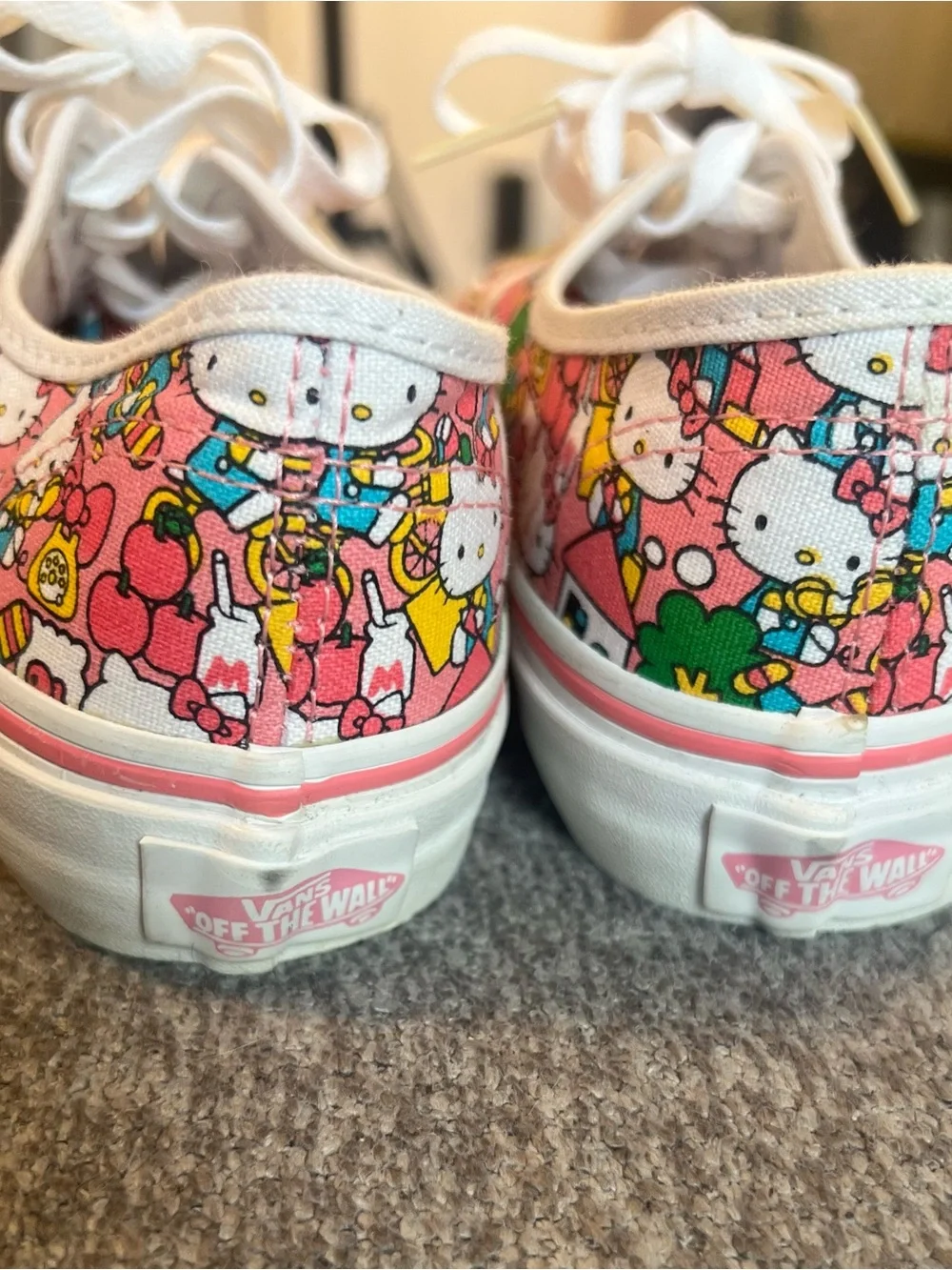 Vans Kids Pink Hello Kitty Pattern Lace-Up Sneakers